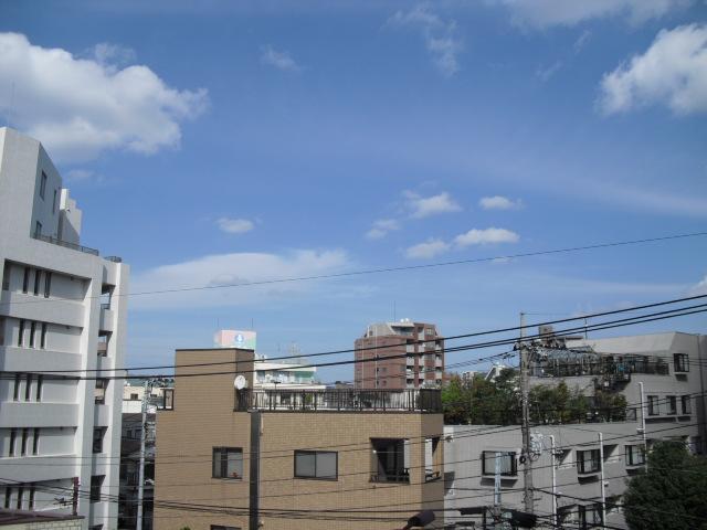 Other common areas. View photos from the fourth floor portion shared hallway
