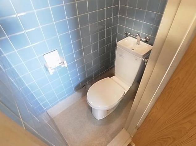 Toilet