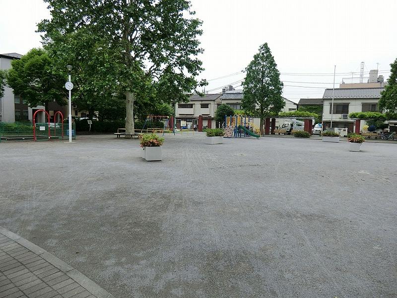 park. 330m to Senju park