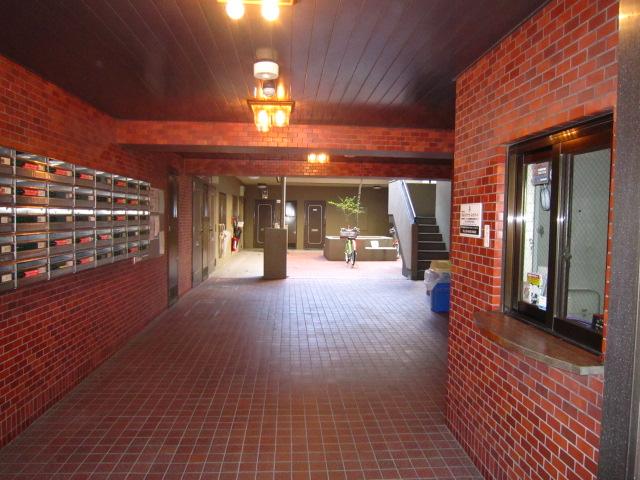 Other common areas. Indoor (12 May 2013) Shooting