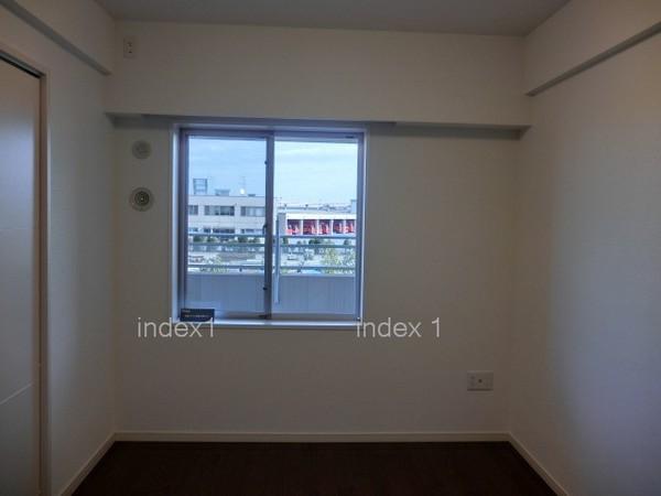 Non-living room. Pet breeding is also possible