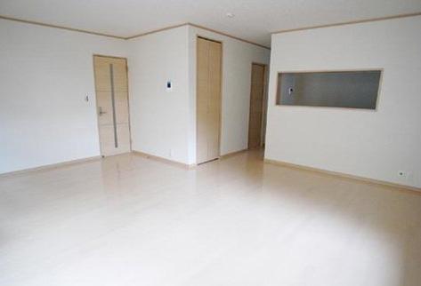 Same specifications photos (living). Same specifications living