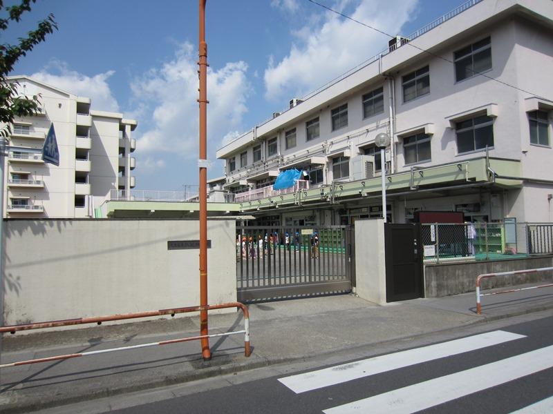 kindergarten ・ Nursery. Municipal Hiromichi 120m to nursery school