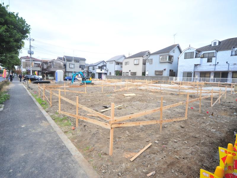 Local appearance photo. Local (12 May 2013) Shooting