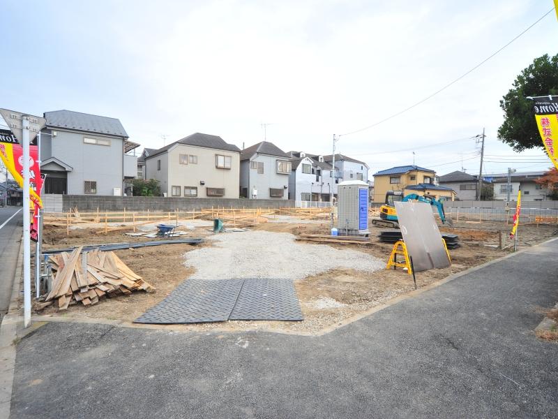 Local appearance photo. Local (12 May 2013) Shooting