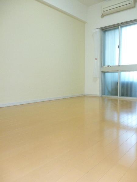 Non-living room. South Western-style (about 6.0 tatami mats)