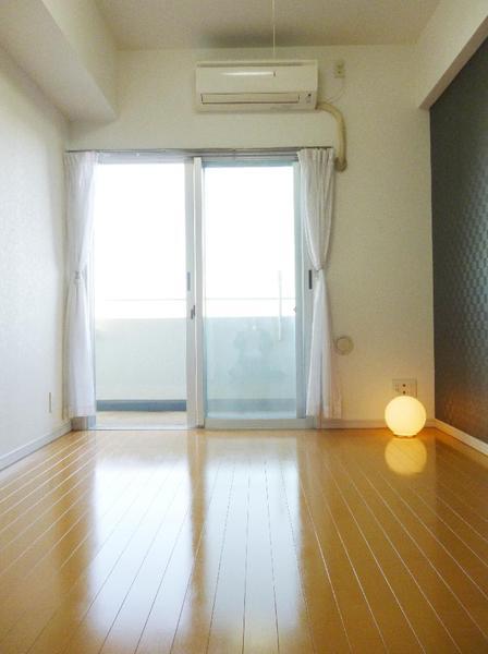Non-living room. South Western-style (about 6.0 tatami mats)