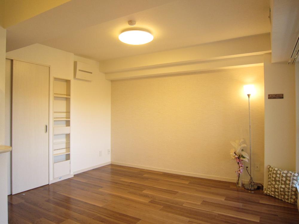 Living. Indoor (11 May 2013) Shooting