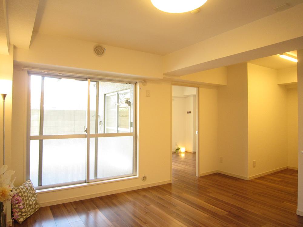 Living. Indoor (11 May 2013) Shooting