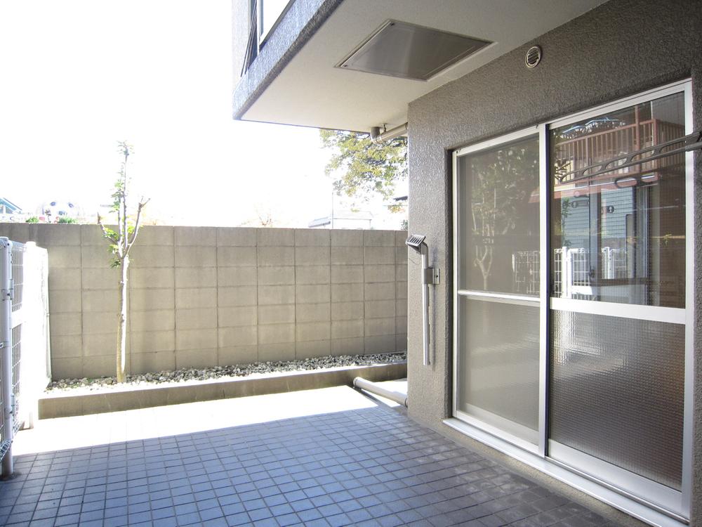 Balcony. Local (11 May 2013) Shooting