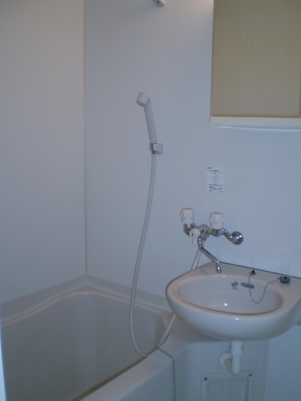 Bathroom. Indoor (10 May 2013) Shooting