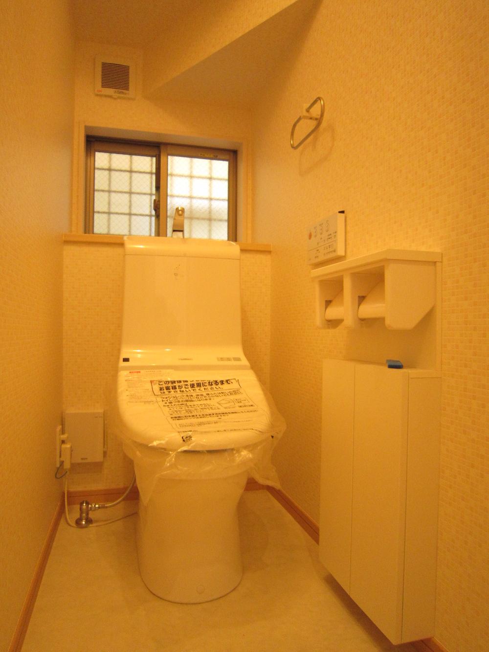 Toilet. Building 2 room (November 2013) Shooting