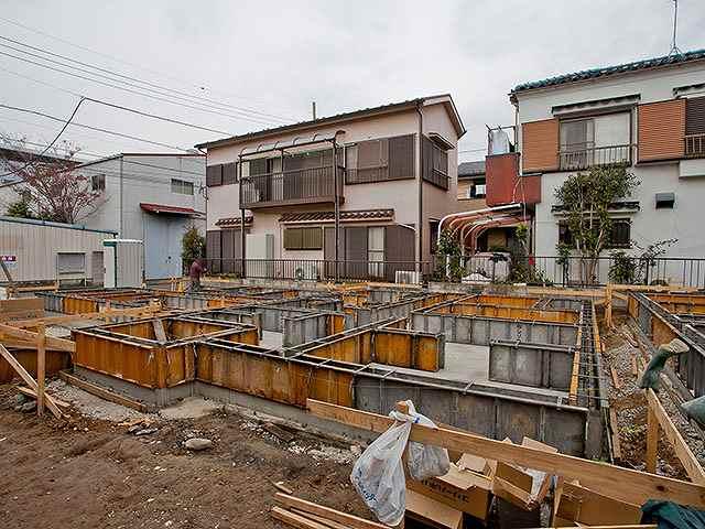 Local appearance photo. Local (12 May 2013) Shooting, Building 2