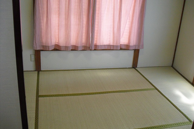 Living and room. 2F Japanese-style room