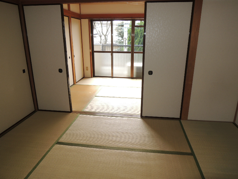 Other room space. Japanese-style room (middle room) between storage 1.5