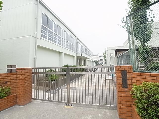 Primary school. Ayase 400m up to elementary school (elementary school)