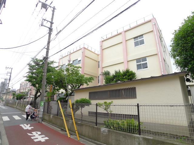 Primary school. 326m to Adachi-ku, Tatsunaka Shimane elementary school (elementary school)