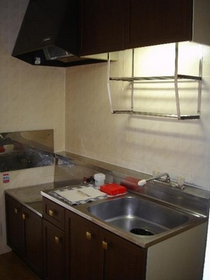 Kitchen.  ◆ Stove-mounted kitchen ◆ 