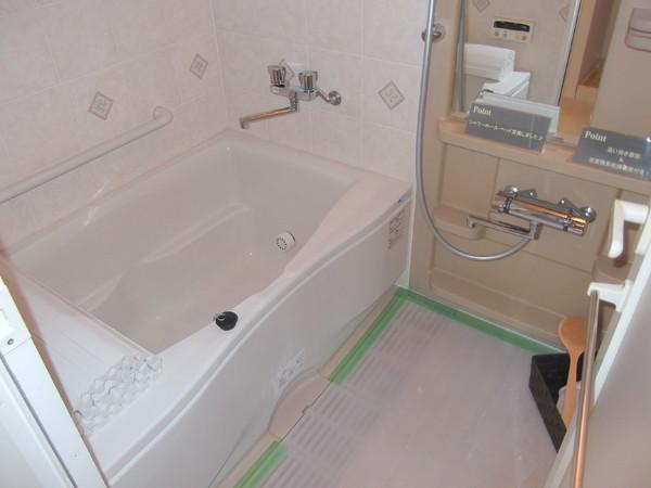 Bathroom. Achieve a comfortable bath time with Reheating function!