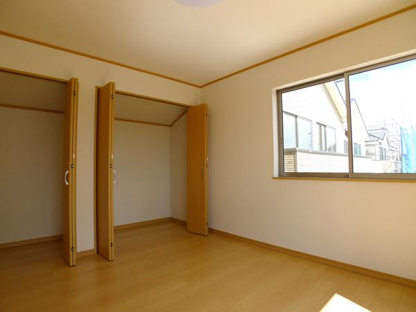 Non-living room. Q Building