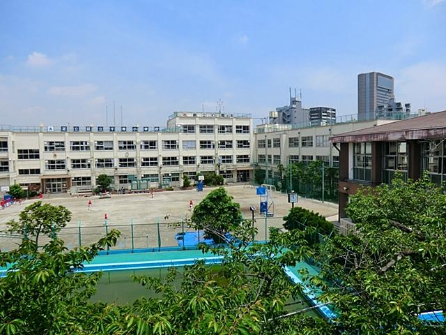 Primary school. Senju to elementary school 400m