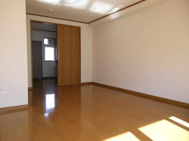 Other room space. Western-style 3