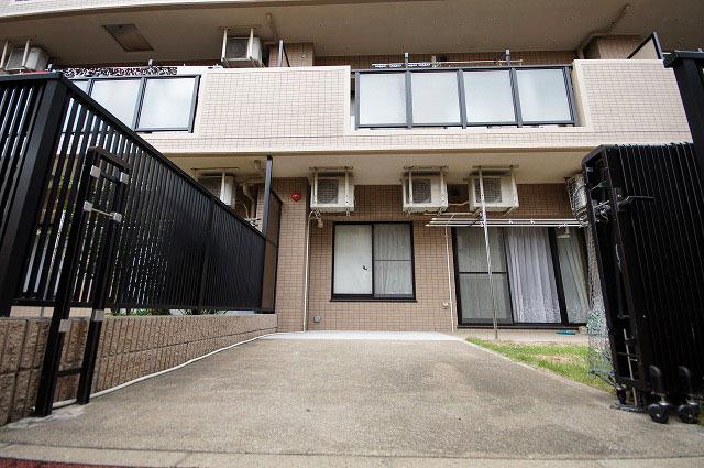 Garden. Local (September 2013) Shooting