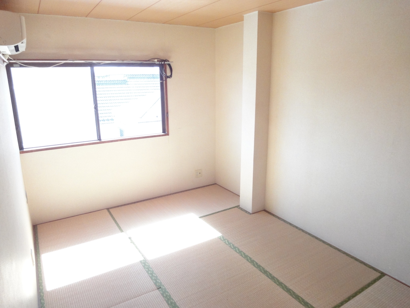 Other room space. Bright Japanese-style room