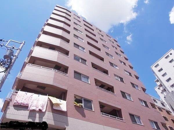 Local appearance photo. Corner room