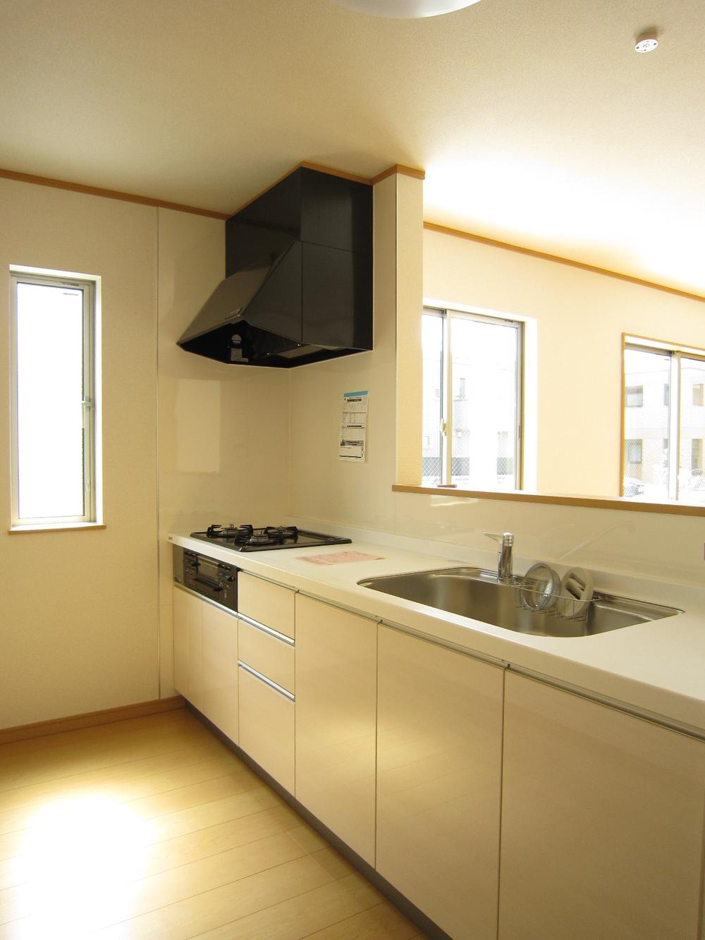 Kitchen. Q Building room (September 2013) Shooting