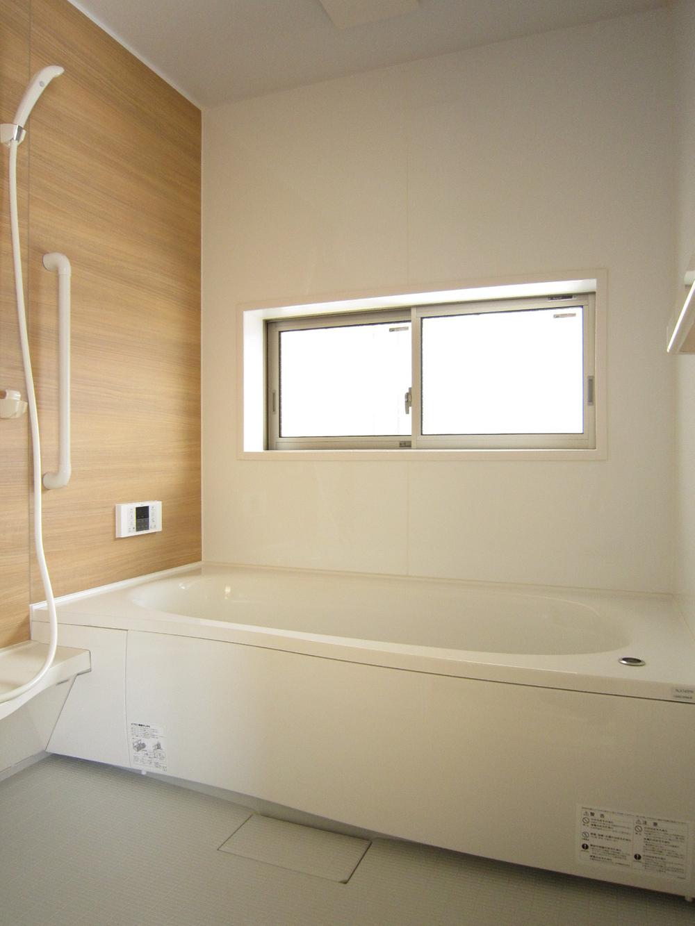 Bathroom. Q Building room (September 2013) Shooting