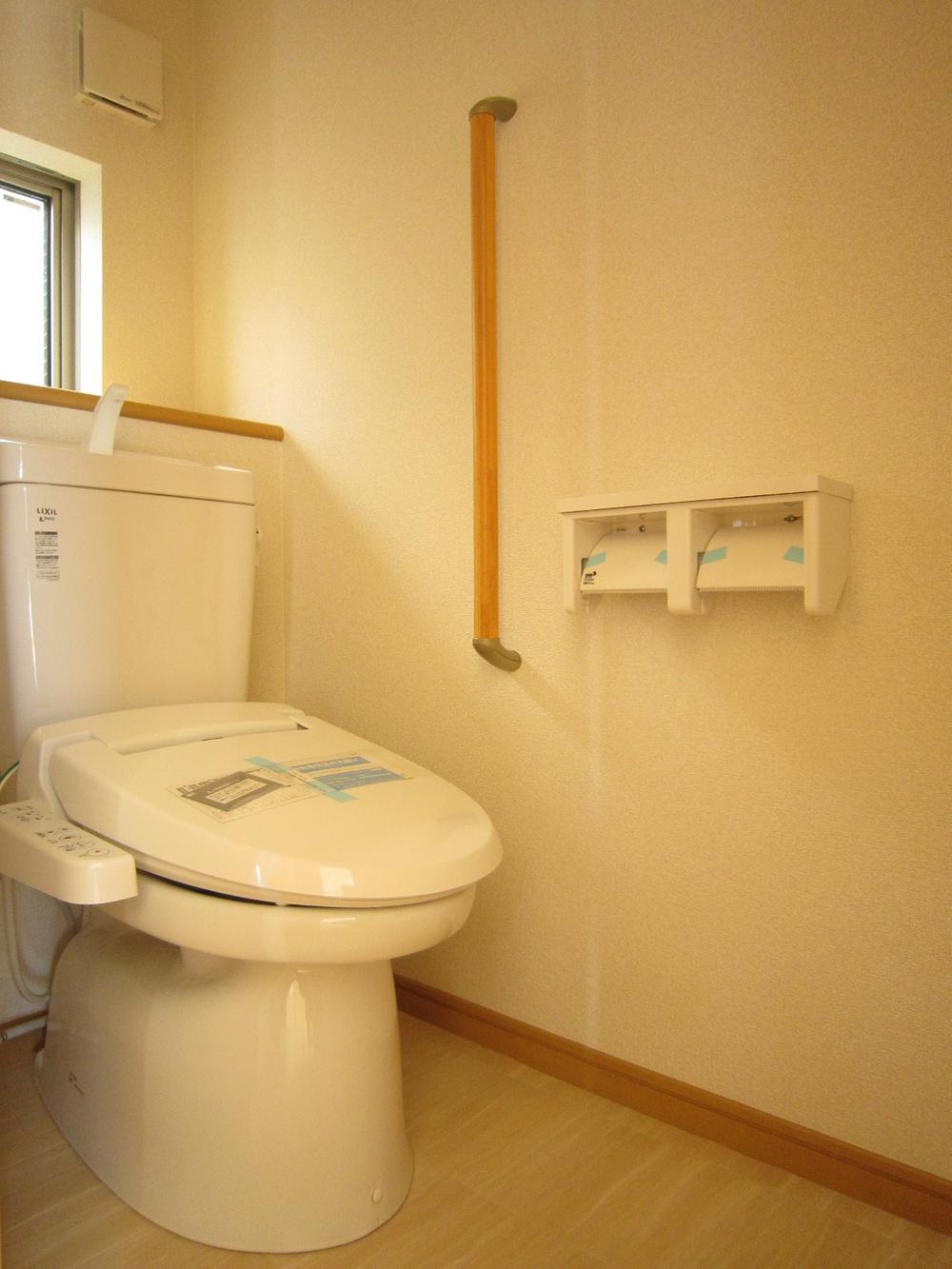 Toilet. Q Building room (September 2013) Shooting