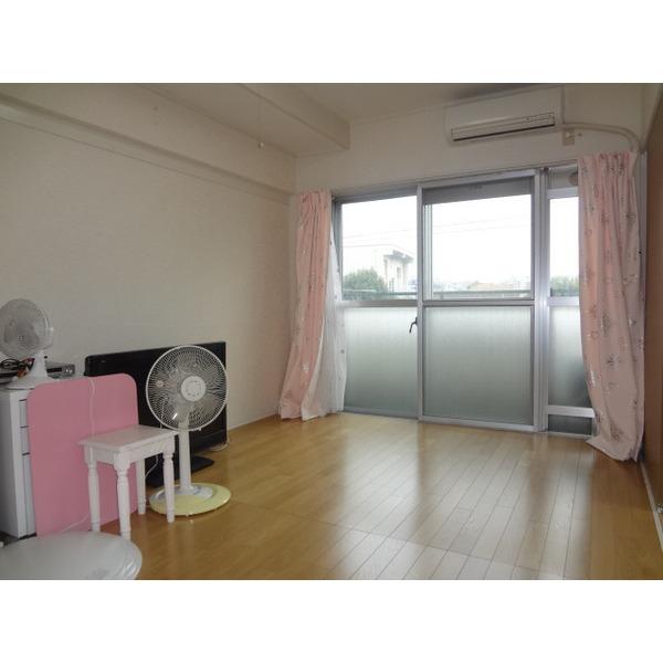 Living. Nanyang room