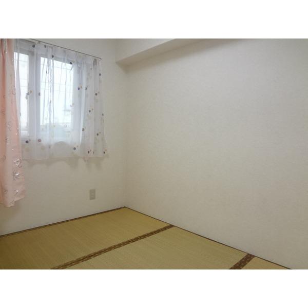 Non-living room. Japanese style room