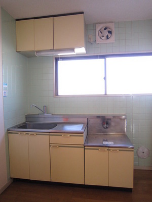 Kitchen. The kitchen is gas two-burner installation Allowed