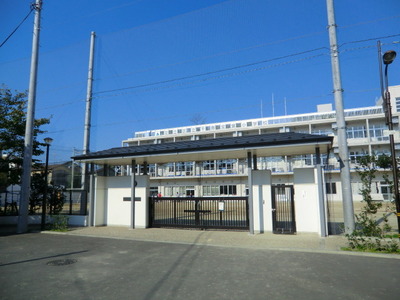 Junior high school. Senju Aoba 300m up to elementary school (junior high school)