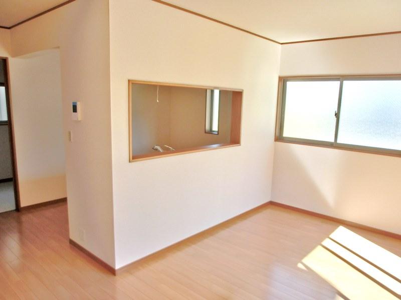 Living. Well it is living the yang of light enters. Building 2