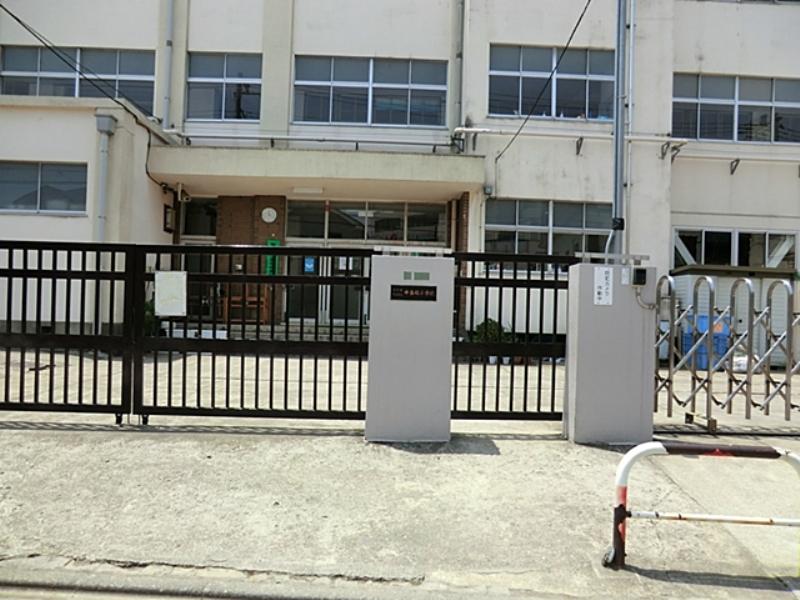 Primary school. To medium Shimane elementary school 899m