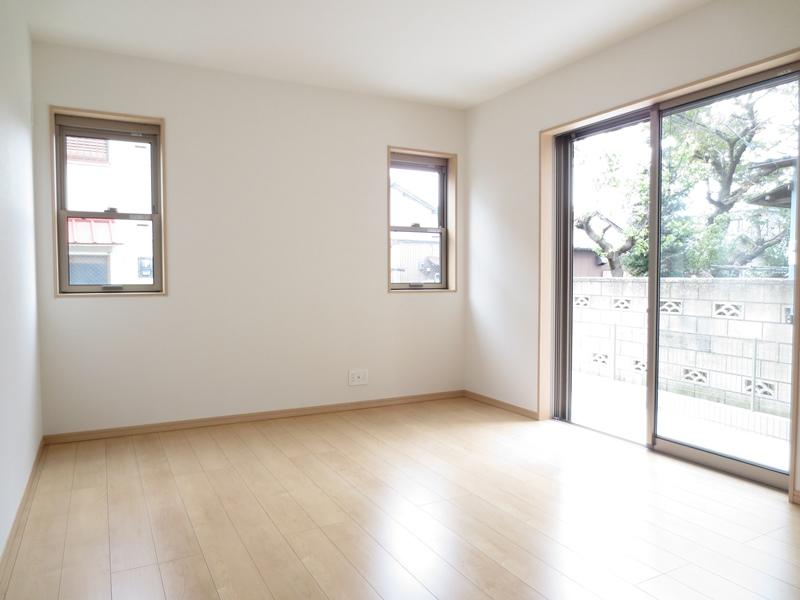 Non-living room. 1 Kaikyoshitsu