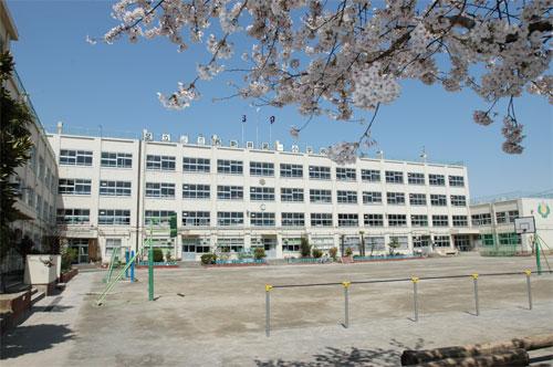 Primary school. 300m to Adachi Ward Nishiarai first elementary school