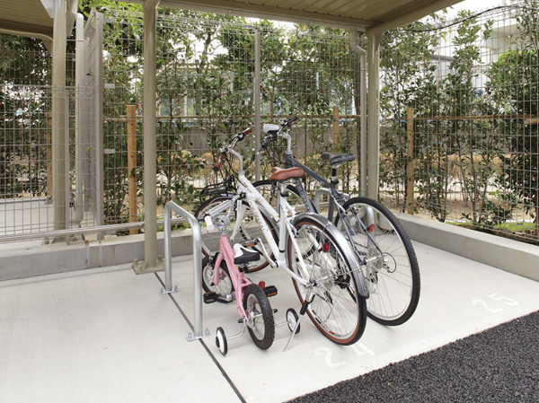 Other.  [Cycle port] Room of one section to 1 dwelling unit. It parked easy to adopt the "cycle port". (Same specifications)