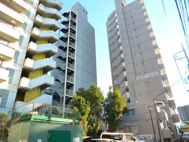 Local appearance photo. local