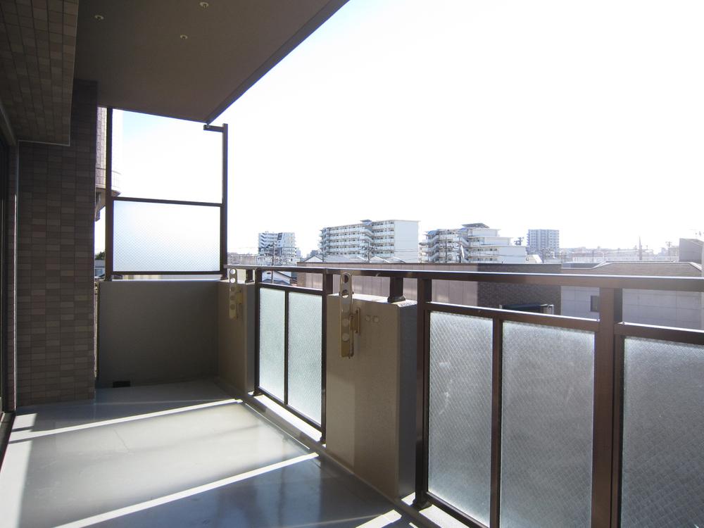 Balcony. Local (12 May 2013) Shooting