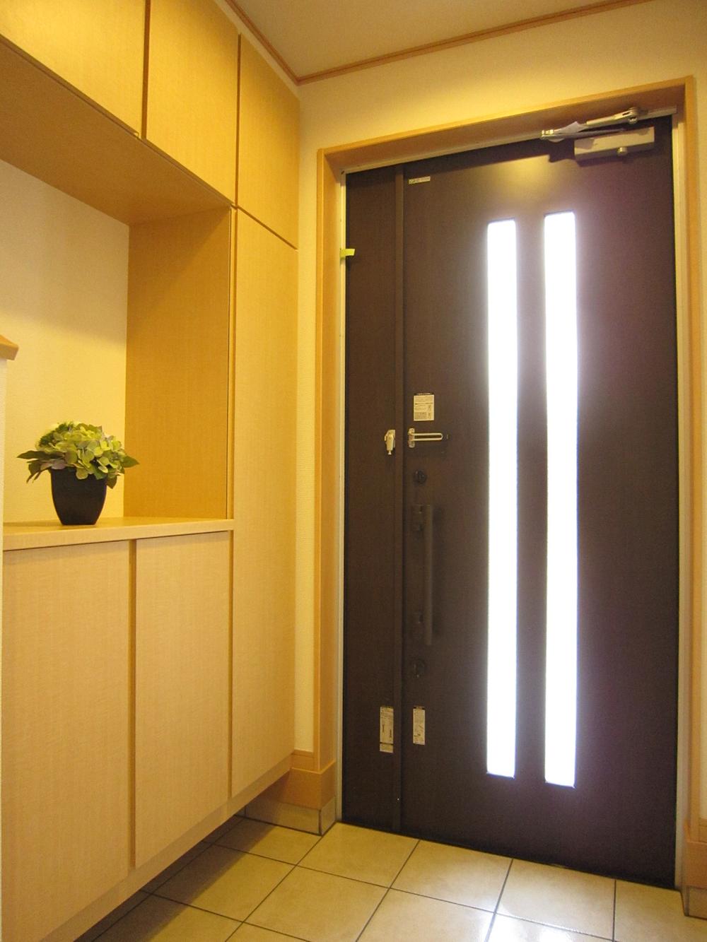 Entrance. E Building site (May 2013) Shooting