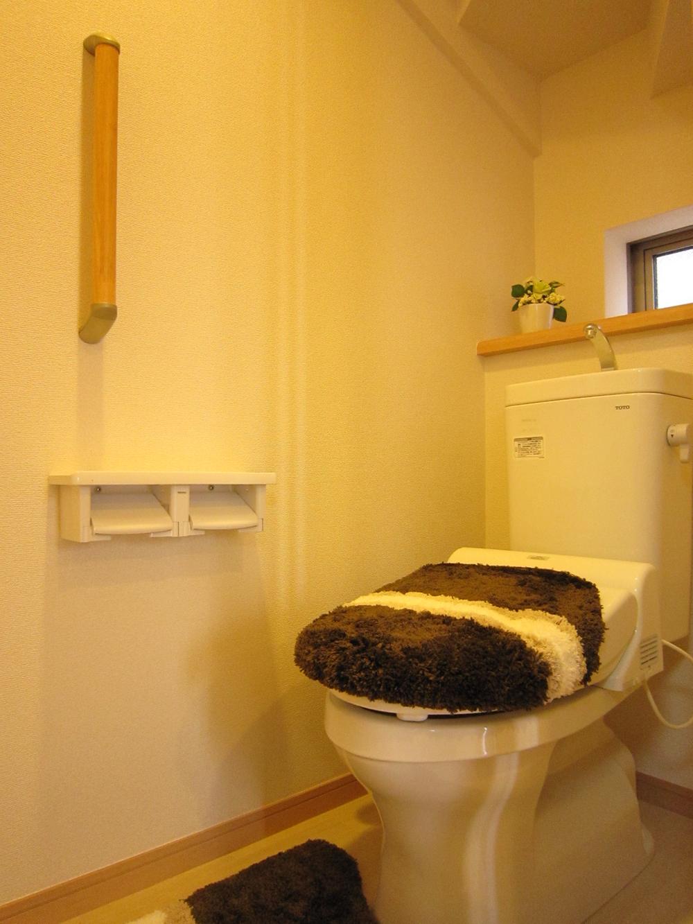 Toilet. E Building room (May 2013) Shooting