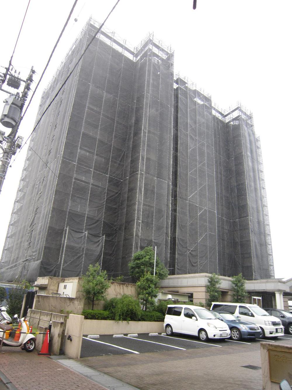 Local appearance photo. Local (10 May 2013) Shooting