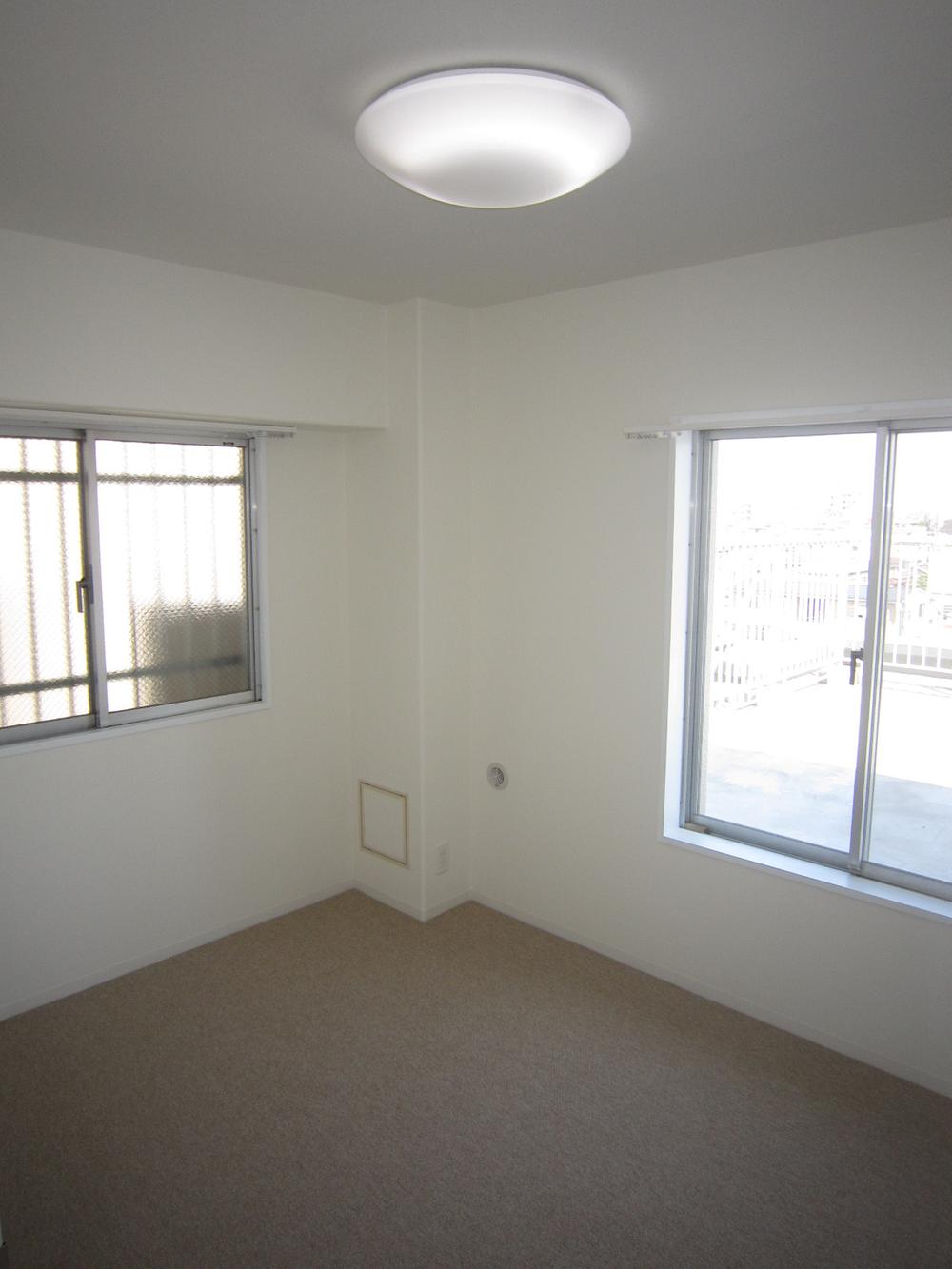 Non-living room. Indoor (April 2013) Shooting