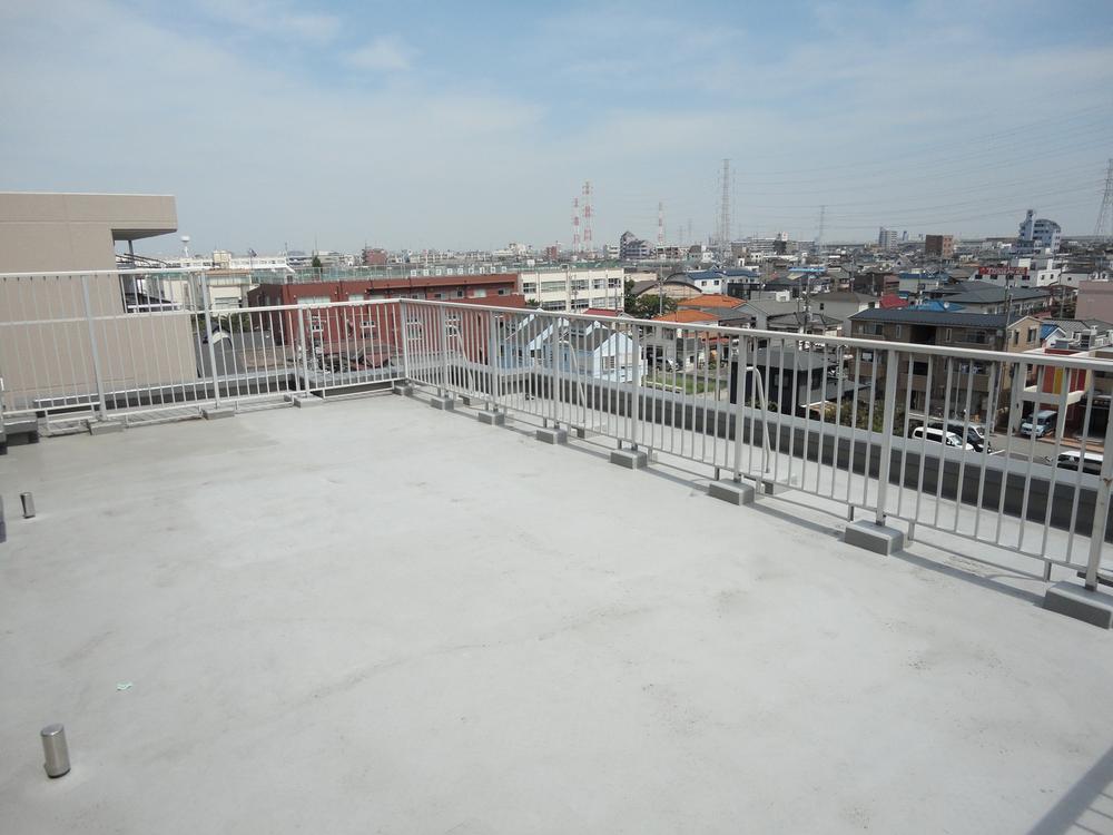 Balcony. Local (August 2013) Shooting