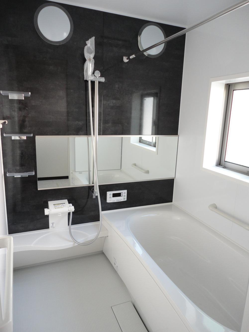 Bathroom. 5 Building