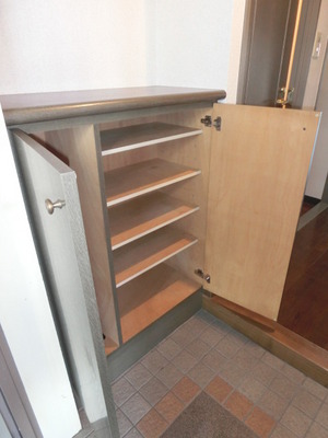 Other. Entrance storage